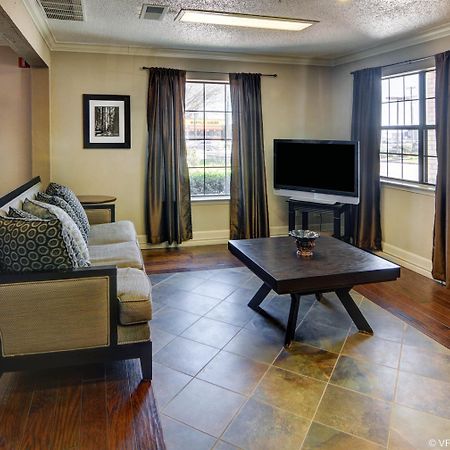 Quality Inn & Suites Weatherford Bagian luar foto