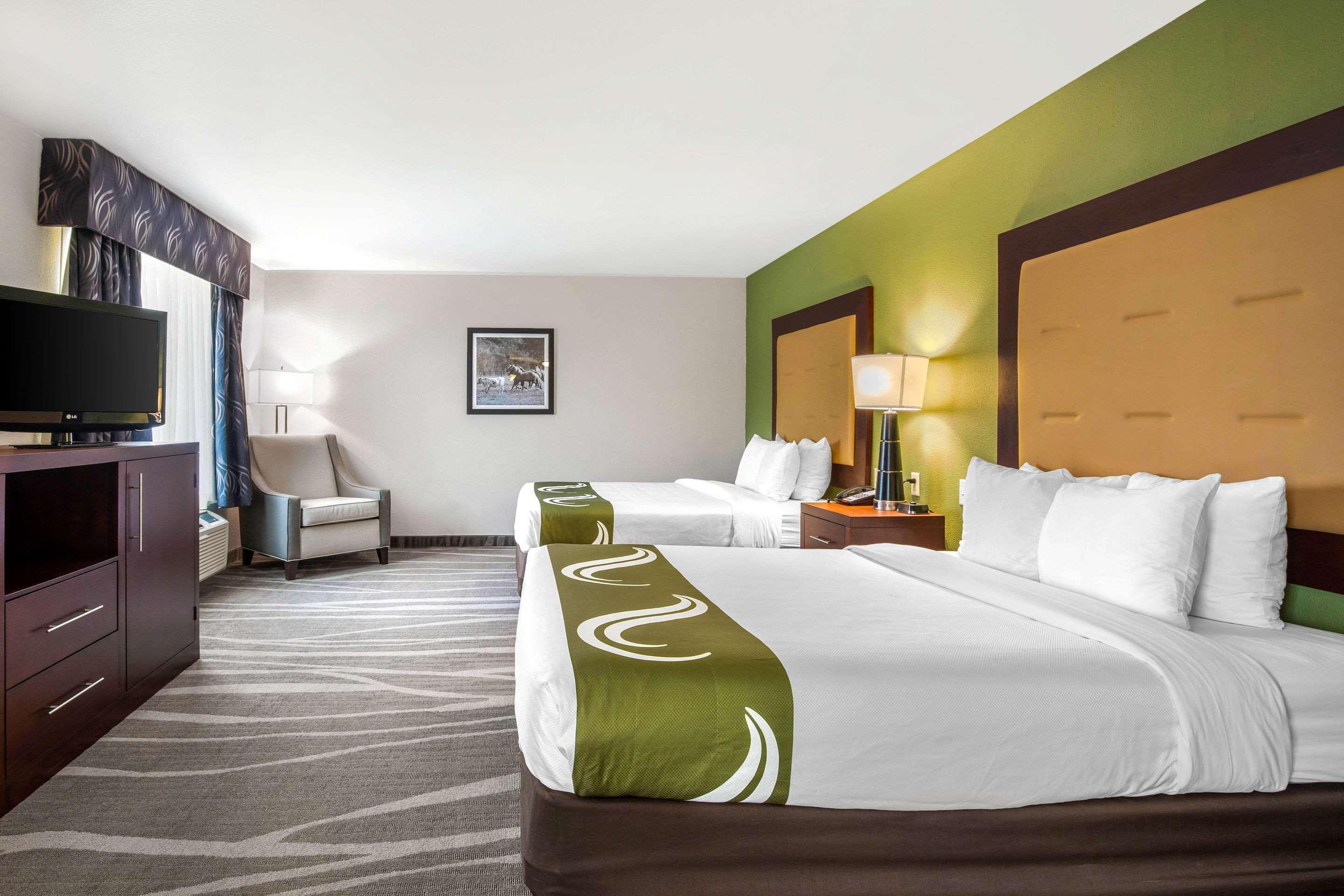 Quality Inn & Suites Weatherford Bagian luar foto