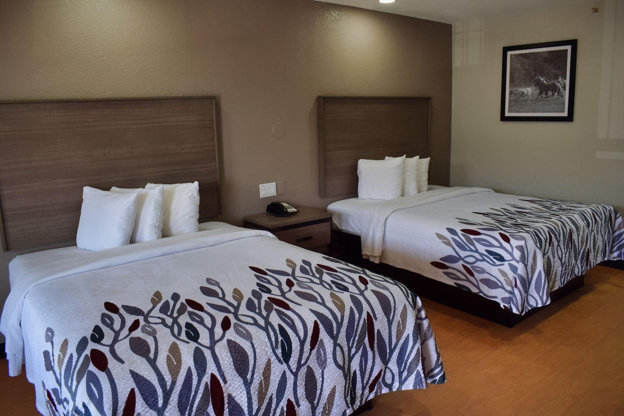 Quality Inn & Suites Weatherford Bagian luar foto