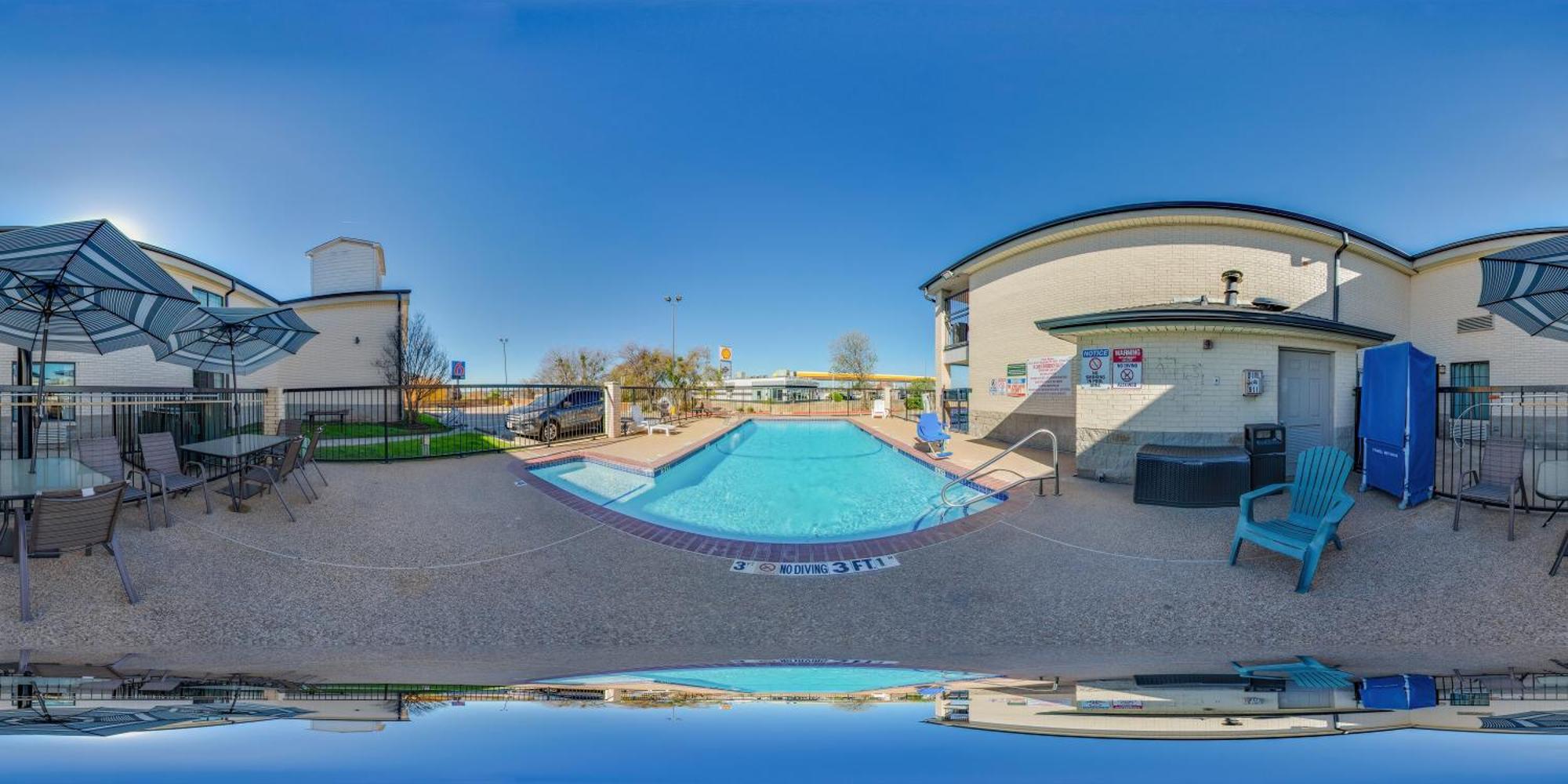 Quality Inn & Suites Weatherford Bagian luar foto