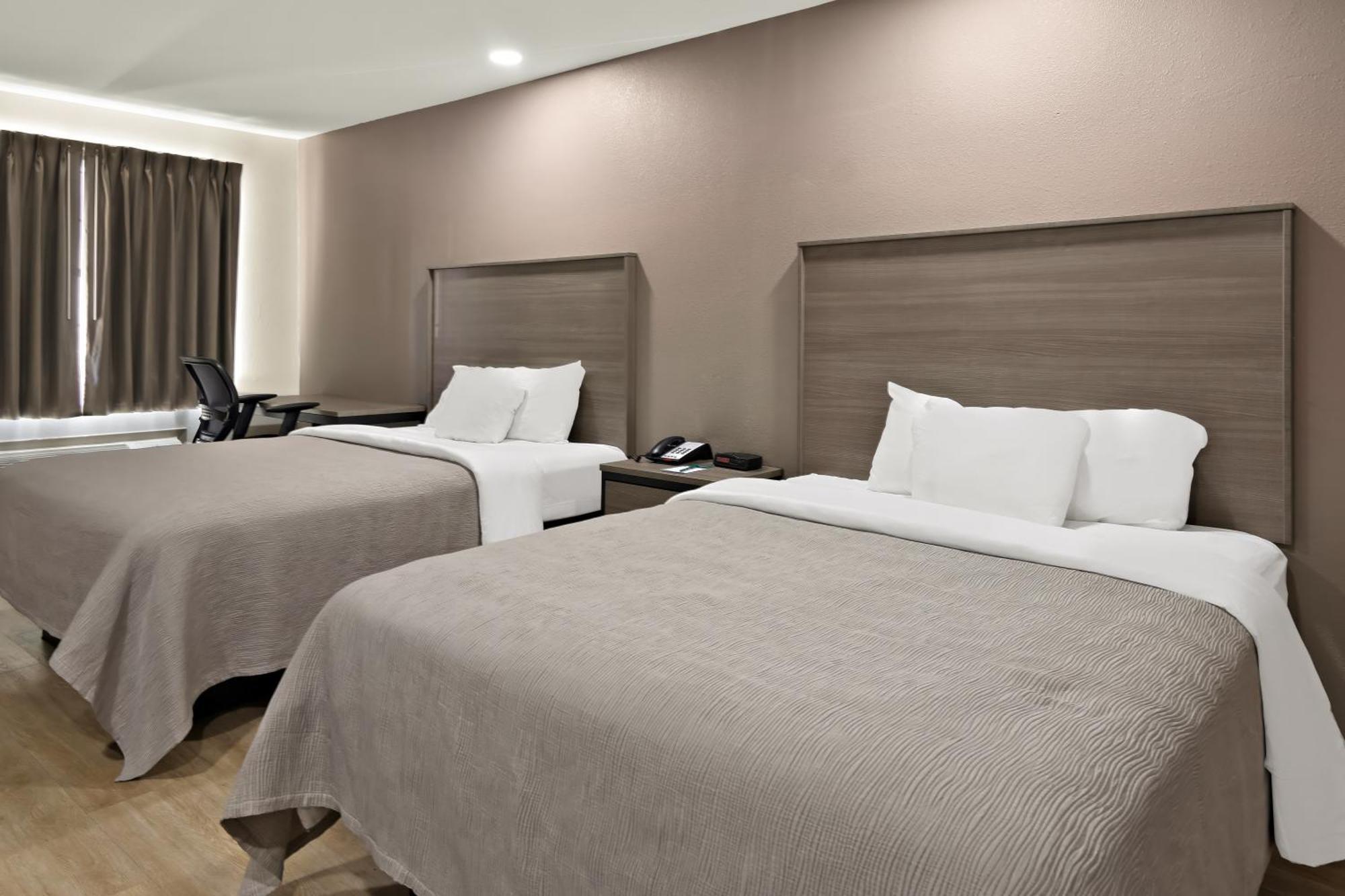 Quality Inn & Suites Weatherford Bagian luar foto