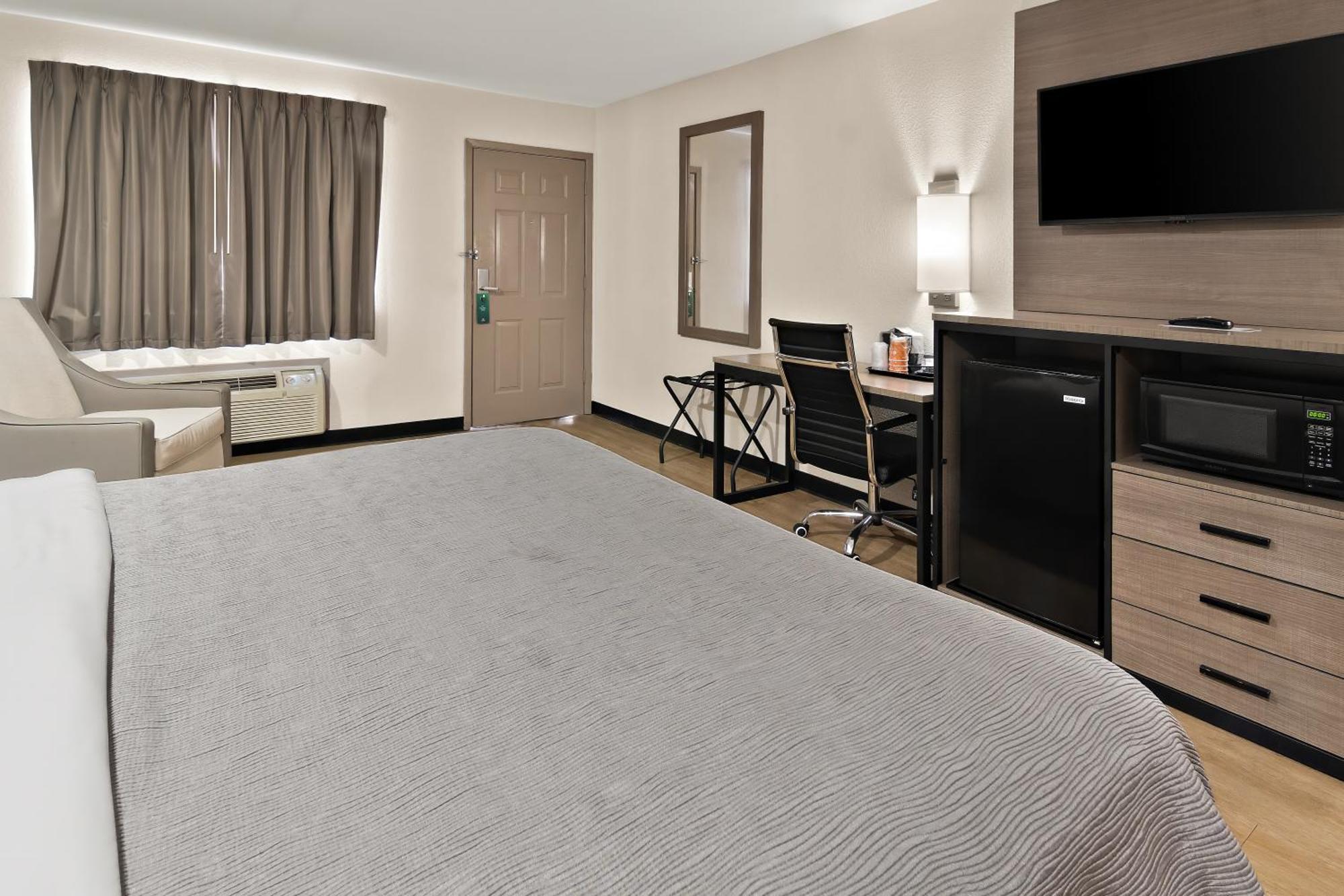 Quality Inn & Suites Weatherford Bagian luar foto
